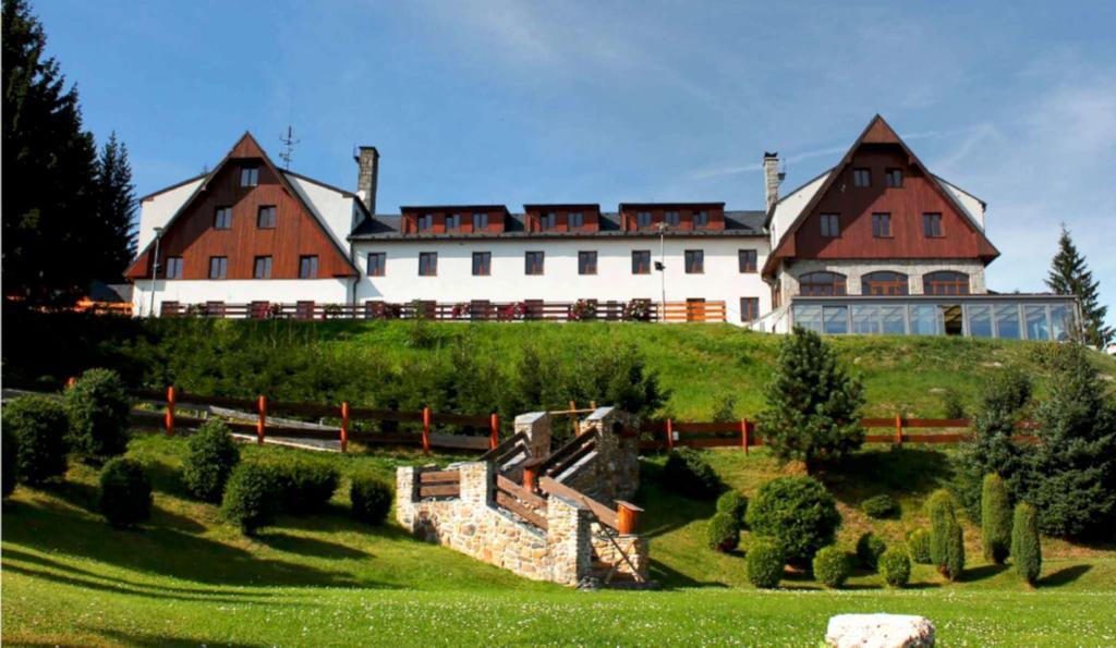 Horsky Hotel Koprivna มาลา โมราฟกา ภายนอก รูปภาพ